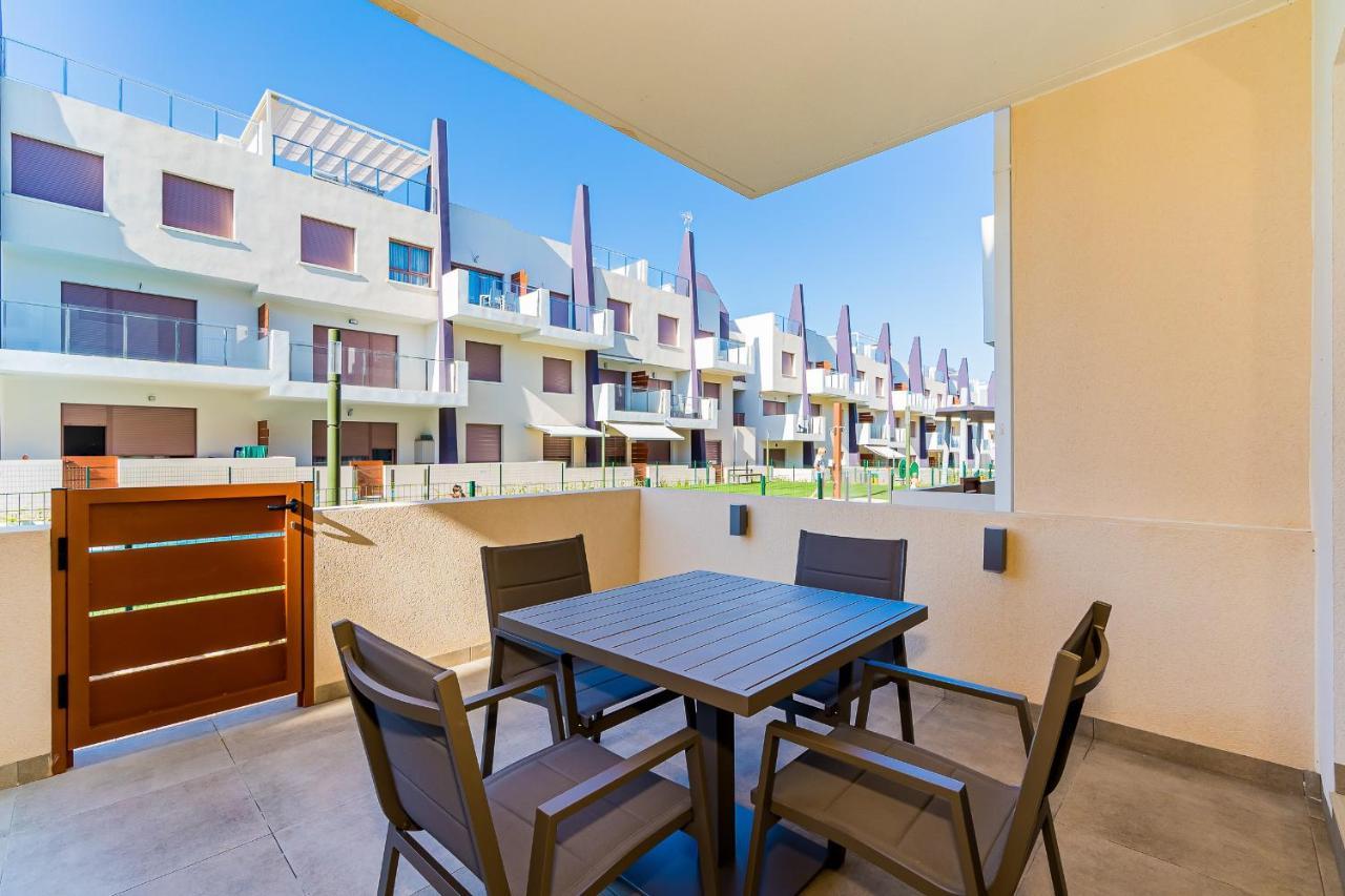 High Class 2 Bedroom Apartment With Underfloor Heating Torre de la Horadada Bagian luar foto